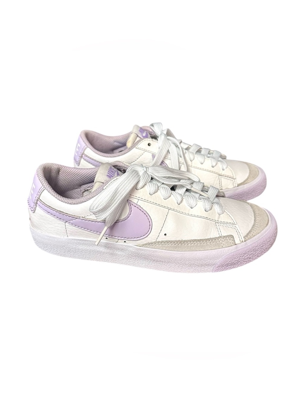 Nike Blazer Low GS White Lilac Purple Youth Size 3.5Y Girls Sneakers VGC